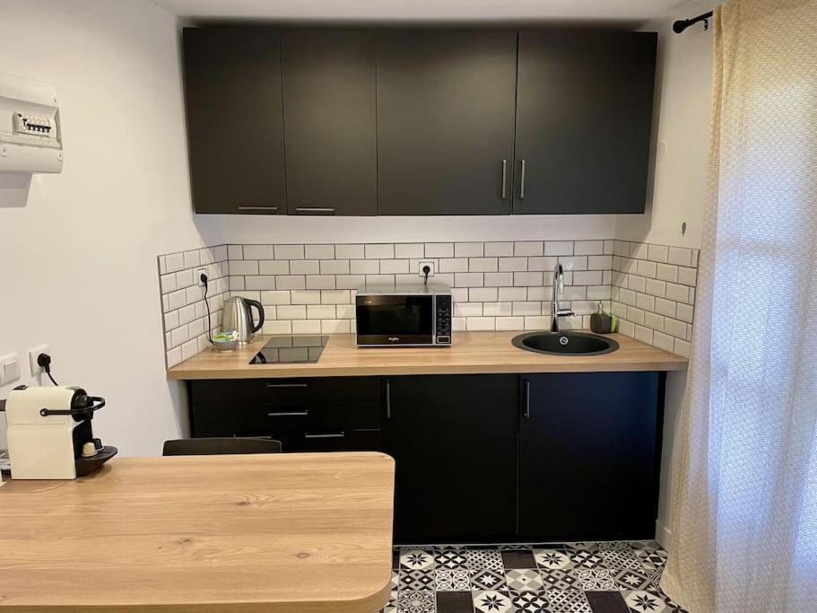 Le Moulin 2 - Appartement Arenes Romaines- Beziers Gare - Wifi- Tv Connecte Esterno foto